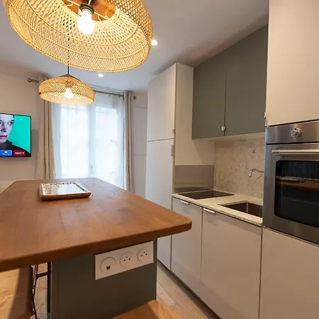 Apartment Chiquito Paris